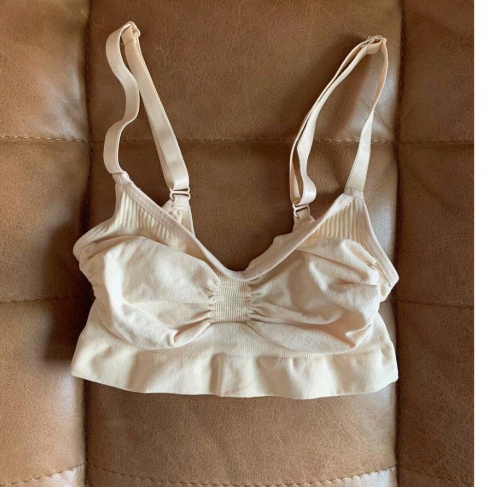 skims sculpting bra brand new